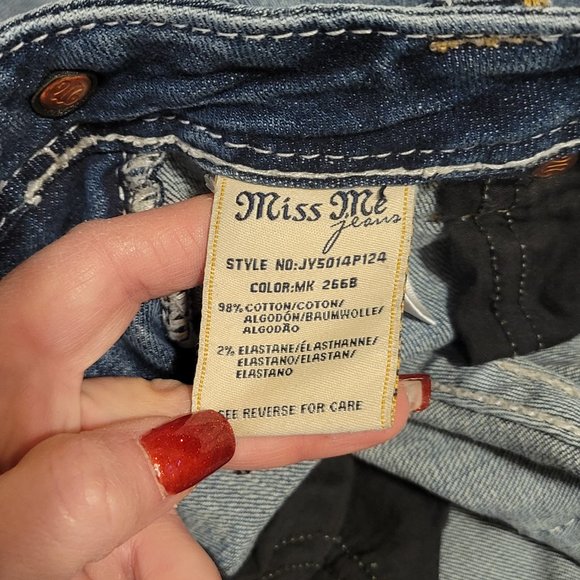 Miss Me Signature Cuffed Capri Jeans Size: 25 - Picture 6 of 13